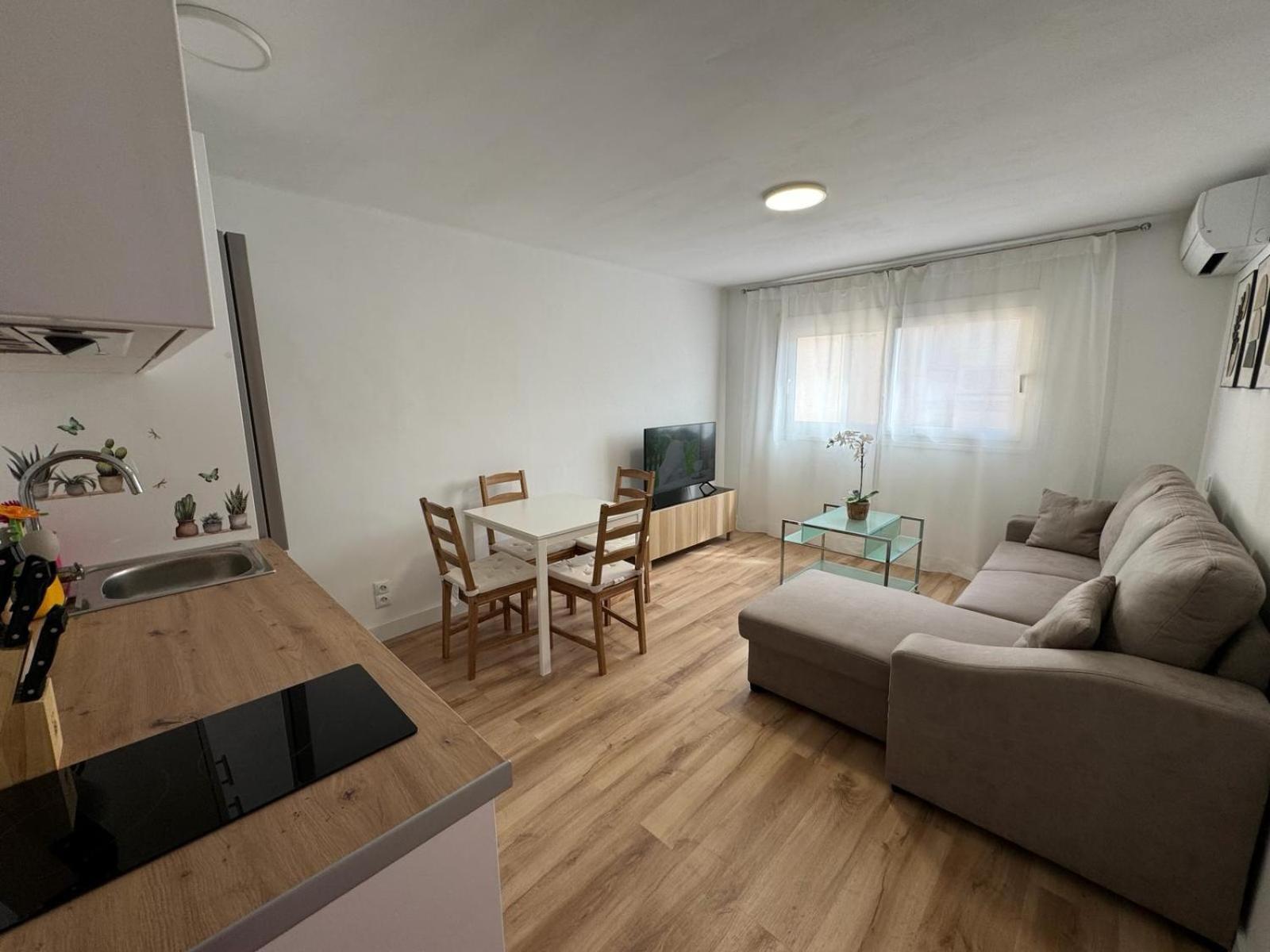 Acogedor Apartamento A 50 Metros Del Mar Cambrils Exterior foto