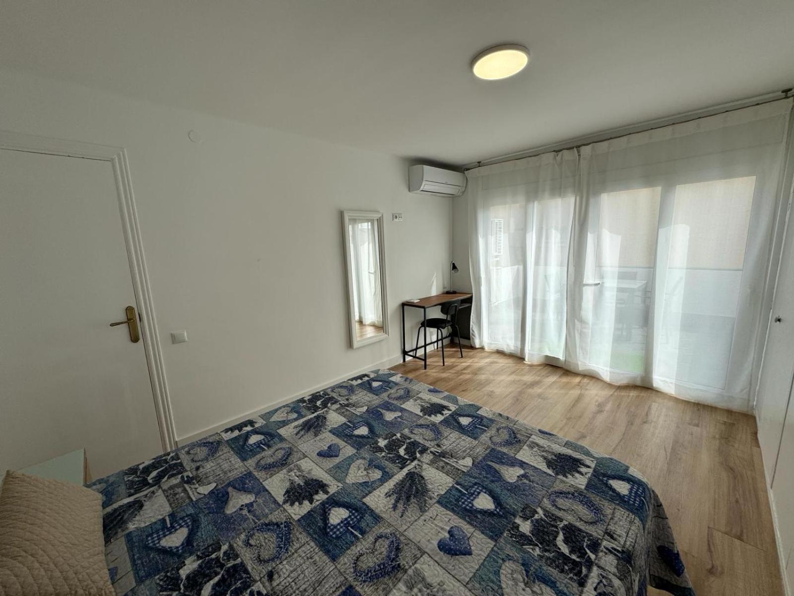 Acogedor Apartamento A 50 Metros Del Mar Cambrils Exterior foto