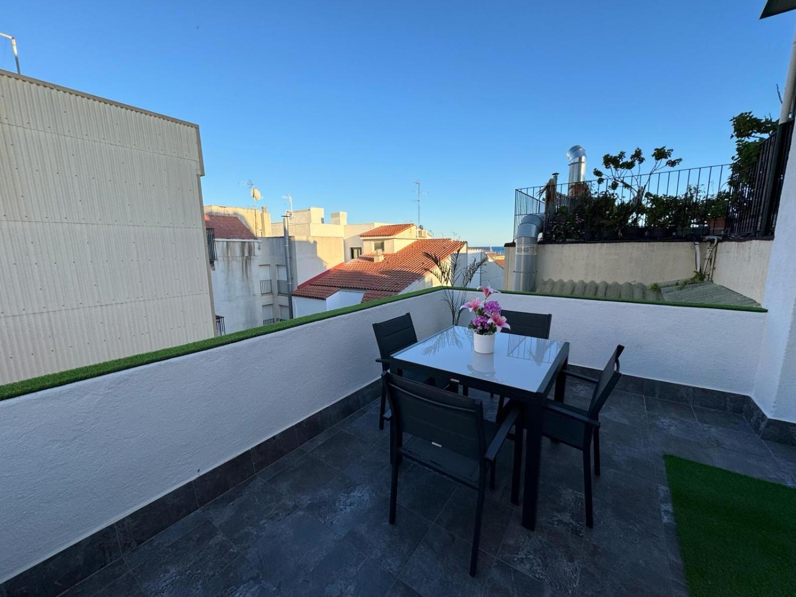 Acogedor Apartamento A 50 Metros Del Mar Cambrils Exterior foto